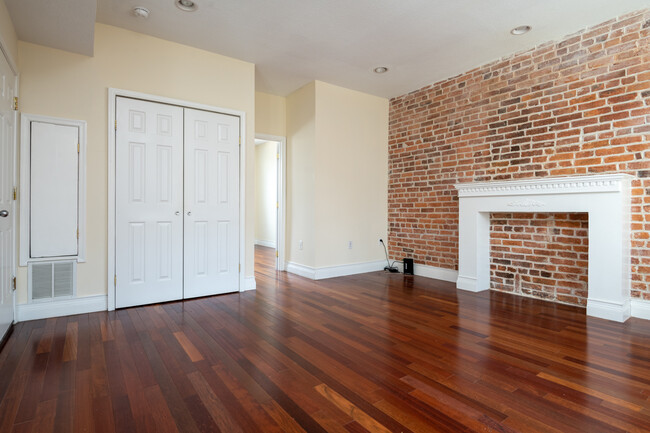 Charming 1 Bed/1 Bath in Mount Pleasant Ã¢... - Charming 1 Bed/1 Bath in Mount Pleasant Ã¢... Apartamento Unidad 3