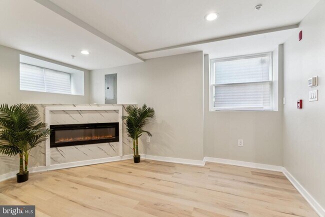 Photo - 431 S 62nd St