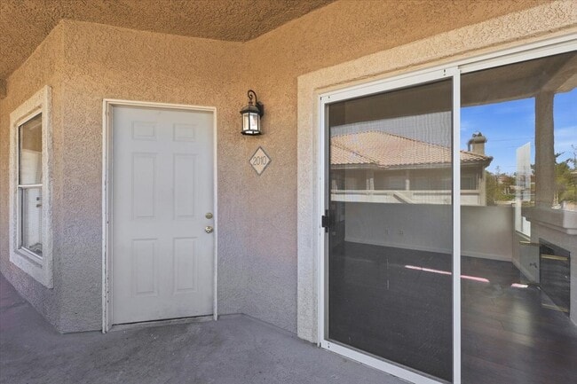 Photo - 5125 W Reno Ave
