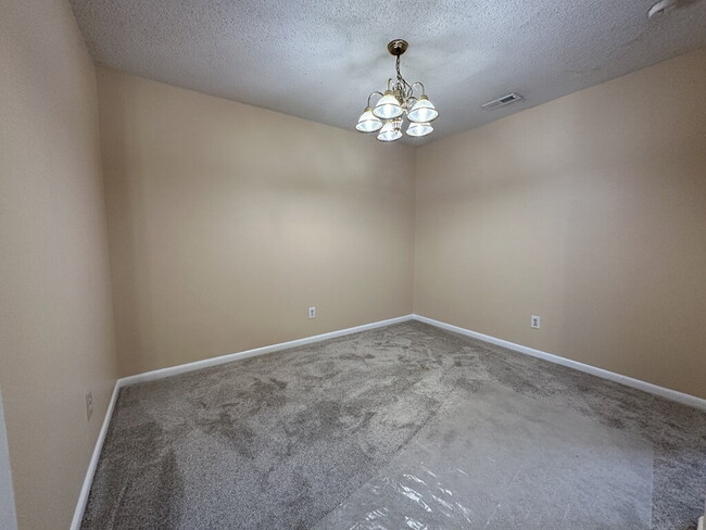 Photo - 502 Thyme Ct