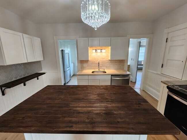 Photo - 105 E Main St Unidad 1