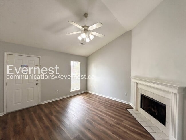 Photo - 9136 Kaitlyn Dr S