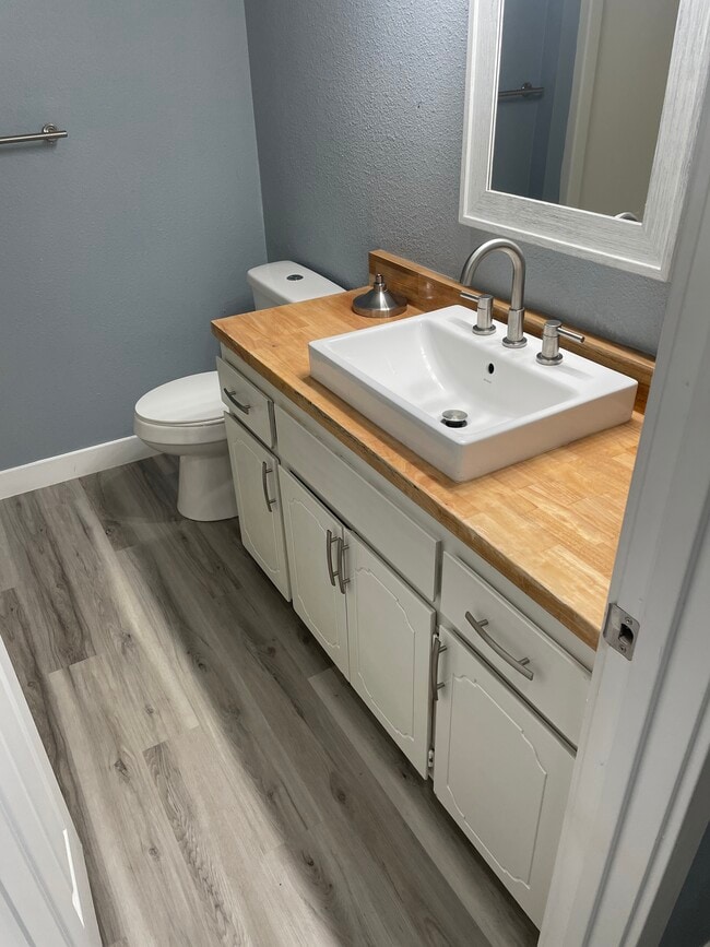 Photo - 5804 186th Ave E