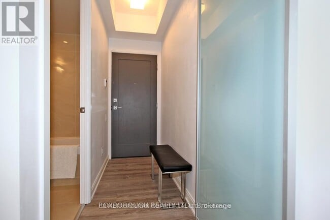 Photo - 42 Charles St E Unité 3107