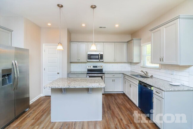 Photo - 108 Chapel Meadow Ln SW