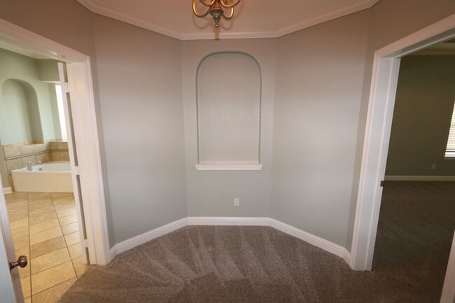 Photo - 7102 Spring Run Ln