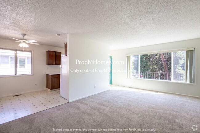 Building Photo - Cozy Beaverton Two Bedroom Apartment in a ...