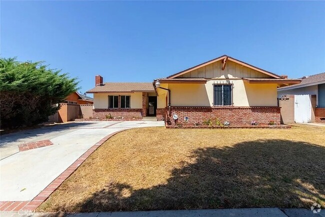 Building Photo - Well-Maintained single family home