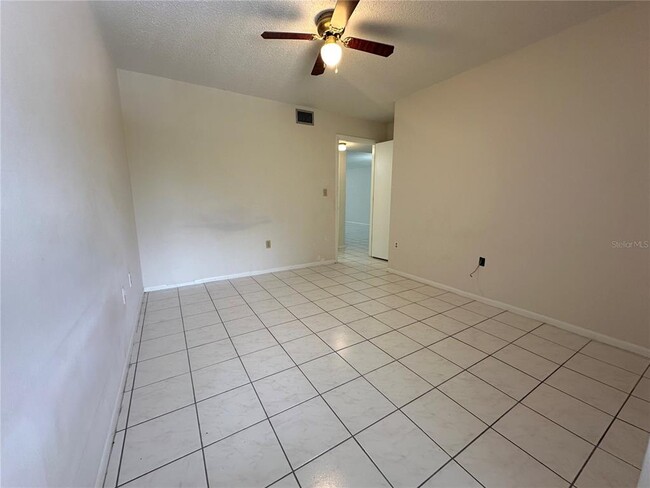 Photo - 7205 Curtiss Ave Unidad 2B