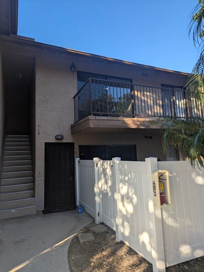 Photo - 2 Bedroom-1 Bathroom Single Story Condo; 2nd floor unit in Lakeside Unit 115