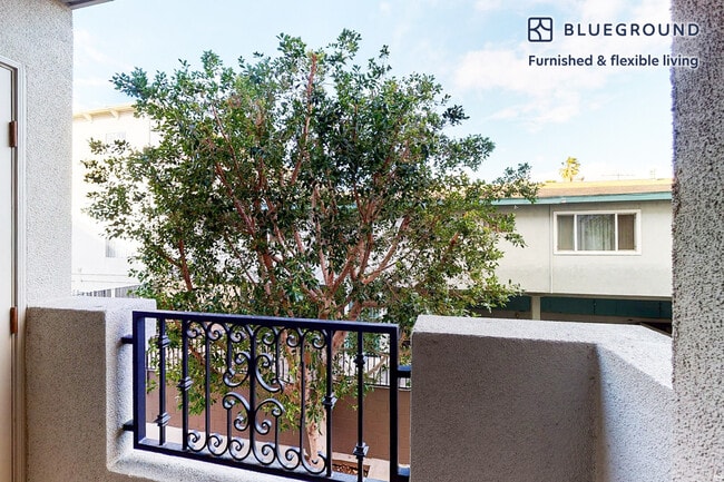 Photo - 18425 Malden St Unit FL0-ID8186A