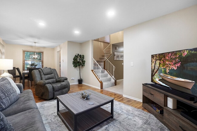 Photo - 2323 Woodview Ln Unidad SI ID1285057P