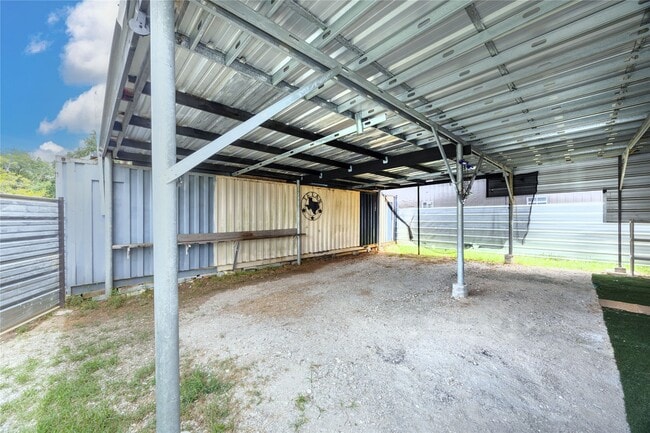 Photo - 10930 Exeter St