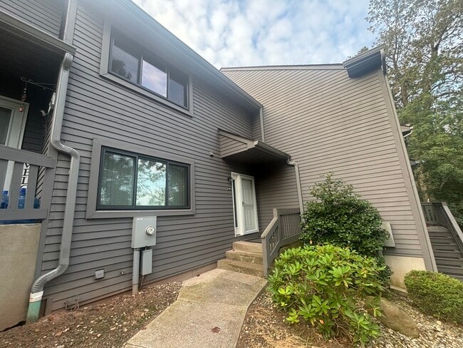 Building Photo - 148 Conestoga Way Unit 148 Rental