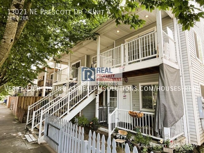 Building Photo - 13021 NE Prescott Dr Unit A