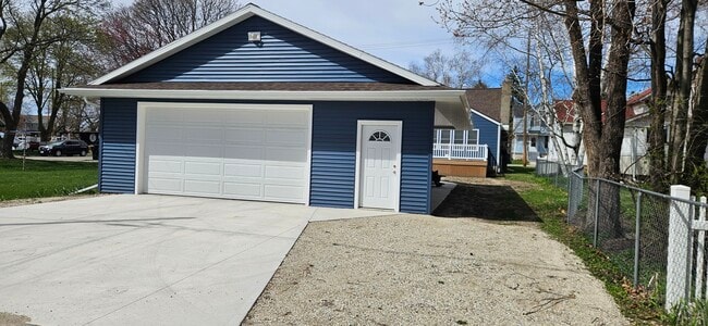 Photo - 809 Quincy St