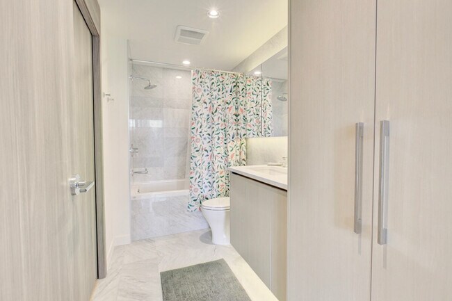 Photo - 963 Expo Blvd Unit ID1345531P