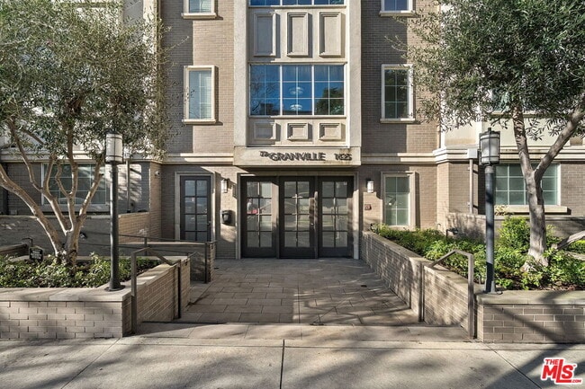 Photo - 1625 Granville Ave Unidad 301