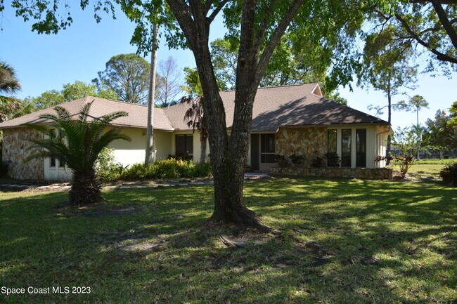 Photo - 1045 Pine Island Rd House