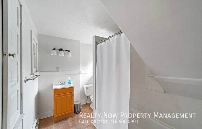 Photo - 5 Bedroom Townhome Unit 2037 Cottage Grove