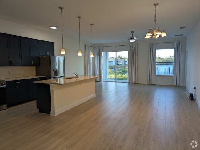 Building Photo - 6655 Heather Rd Rental