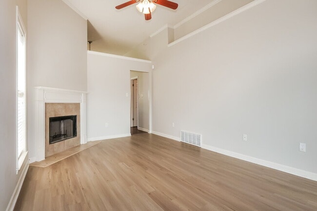 Photo - 7436 Grey Heather Way
