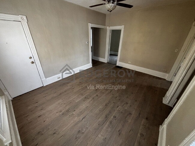 Photo - 635 Lafayette Ave NE