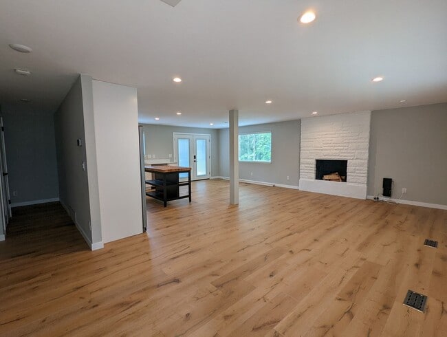 Photo - 4bd/2ba House in Fircrest