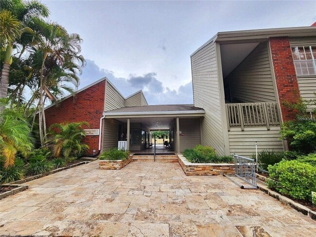 Photo - 9100 Dr Martin Luther King Jr St N Unit 715