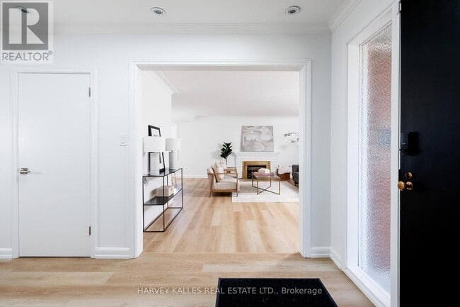 Photo - 414 The Kingsway