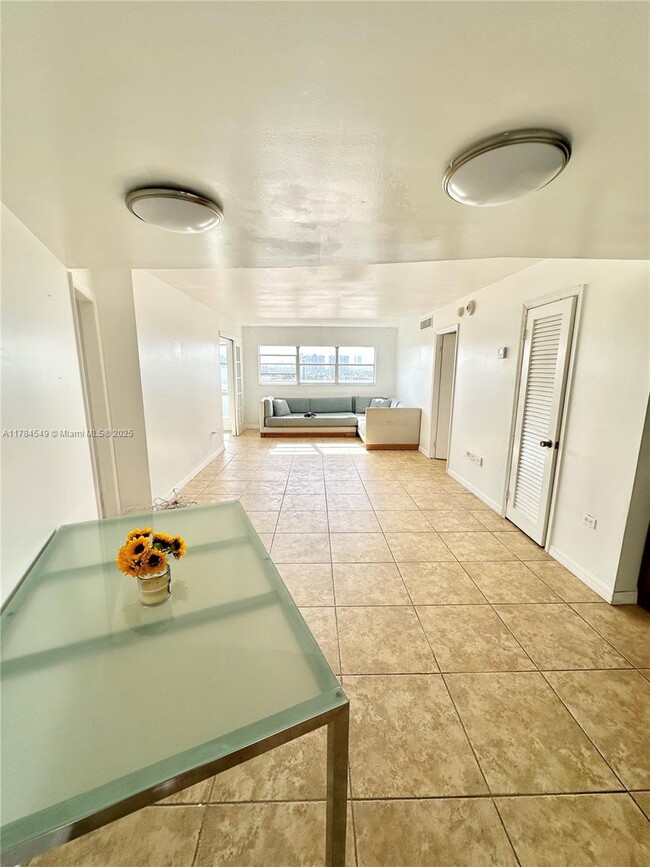 Photo - 1881 Washington Ave Condo Unit 11H