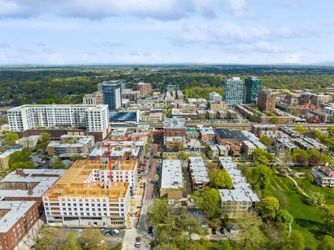 Building Photo - The Bryant at Oak Park Rental
