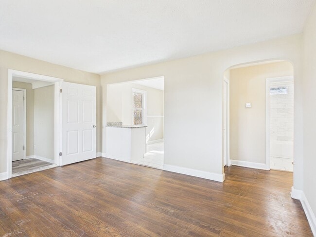 Photo - 4611 Eastover Ave