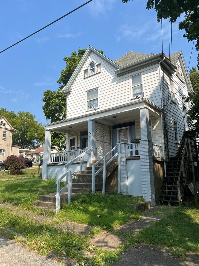 Building Photo - 3303 Orchard St Unit 1
