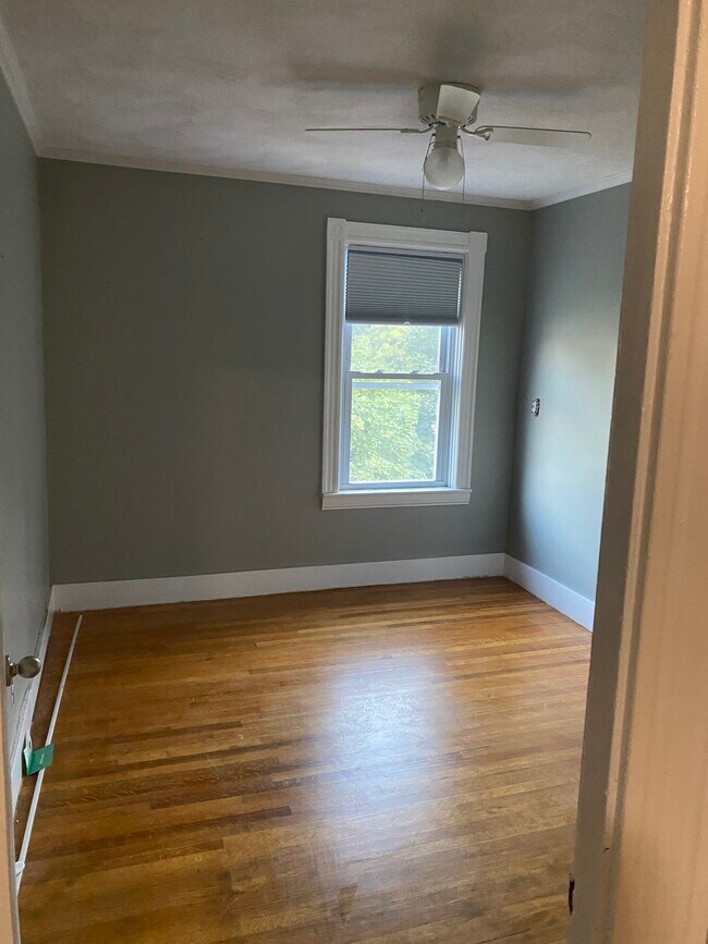 Photo - 48 John St Unit 2 floor