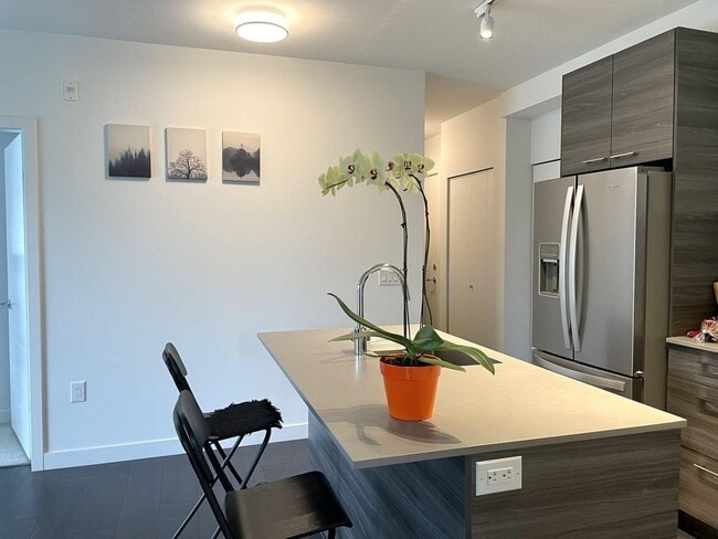 13963-1105A 105A Blvd Unit 314
