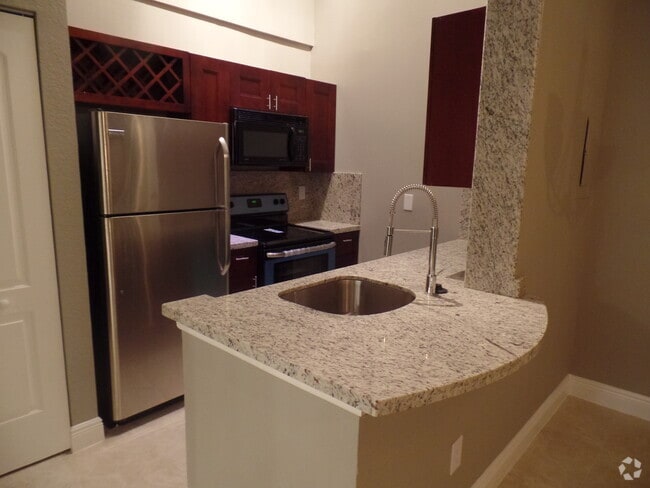 Building Photo - 2880 N Oakland Forest Dr Rental