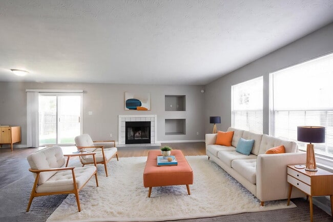 Photo - Great 3 Bedroom 2.5 Bathroom Home on the upper east side of Indy!