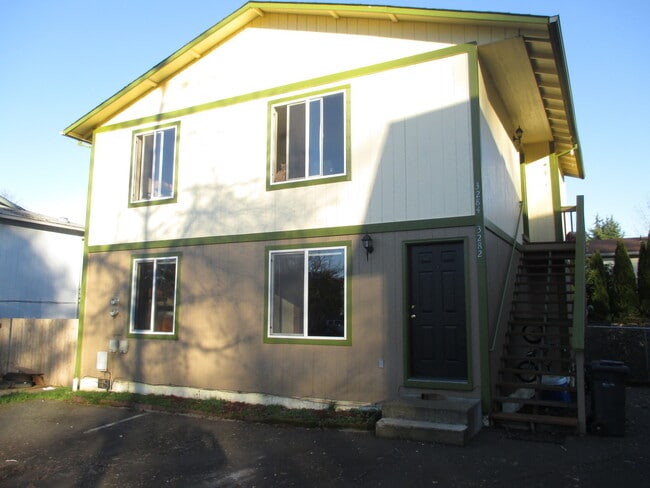 Building Photo - Two Bedroom Duplex in South Salem Unit 3284