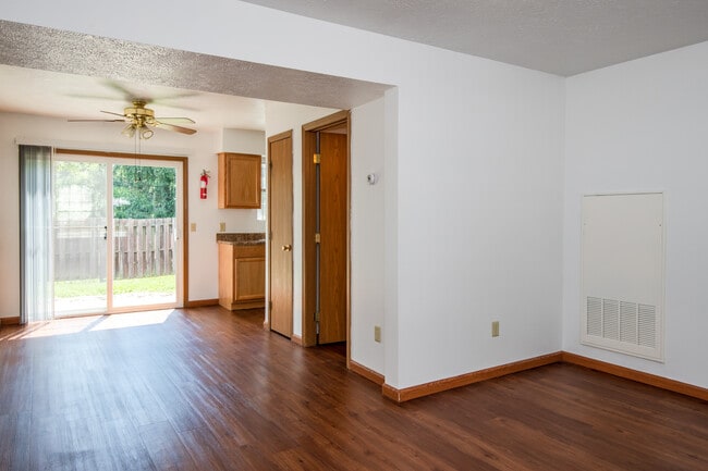 Photo - Chelsea Village Apartments