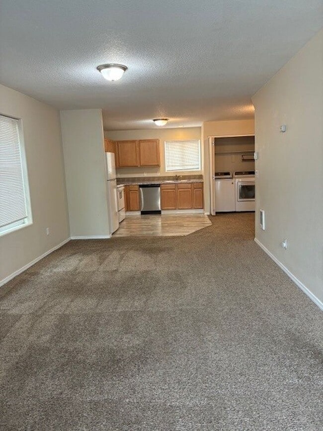 Photo - 13414 SE Division St