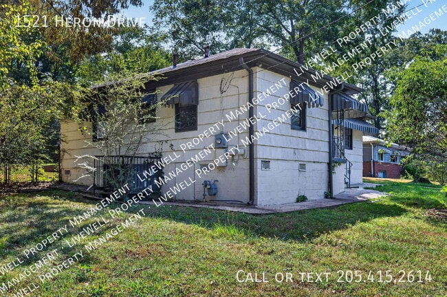 1521 Heron Dr