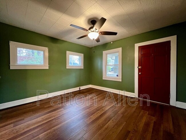 Photo - 1 Middlemont Ave