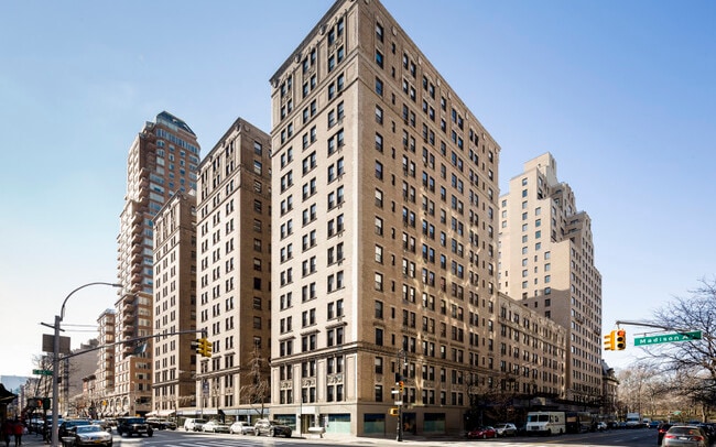 Building Photo - 12 East 86th St Unit 828