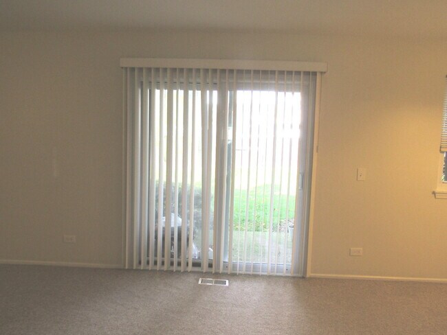 Photo - 2790 Glasgow Ct Unit X1