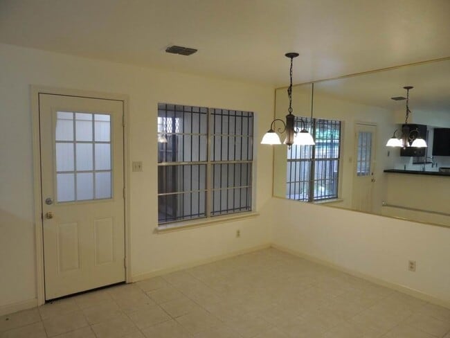 Photo - 8870 Kempwood Dr