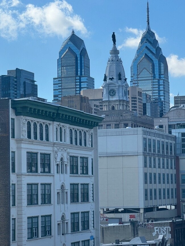 Photo - 905 Arch St