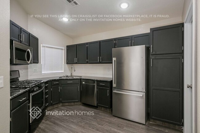 Photo - 639 Stonehurst Dr