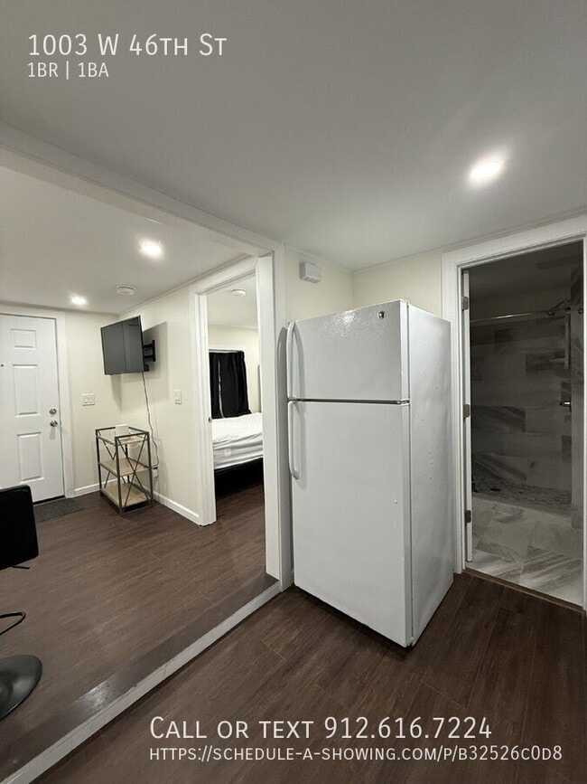 Photo - 1003 W 46th St