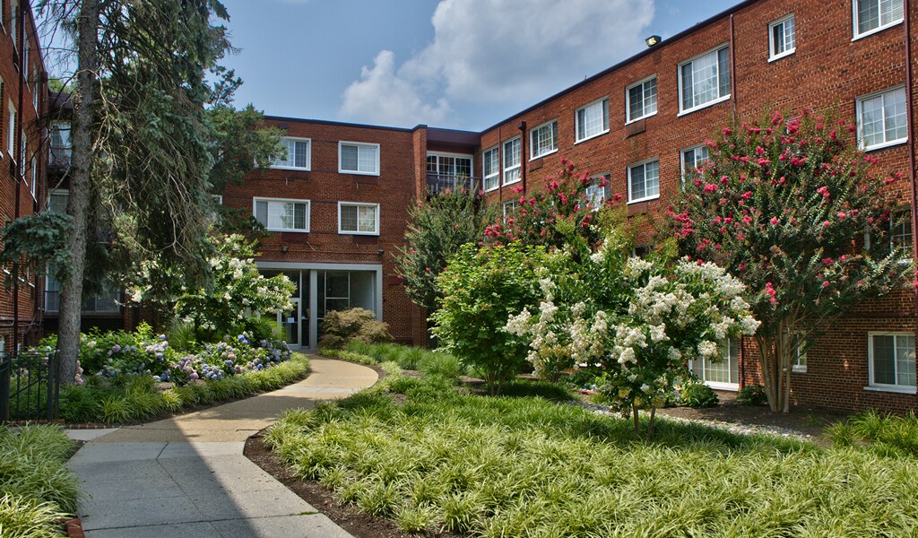 Rockford Apartments - Rockford Apartments